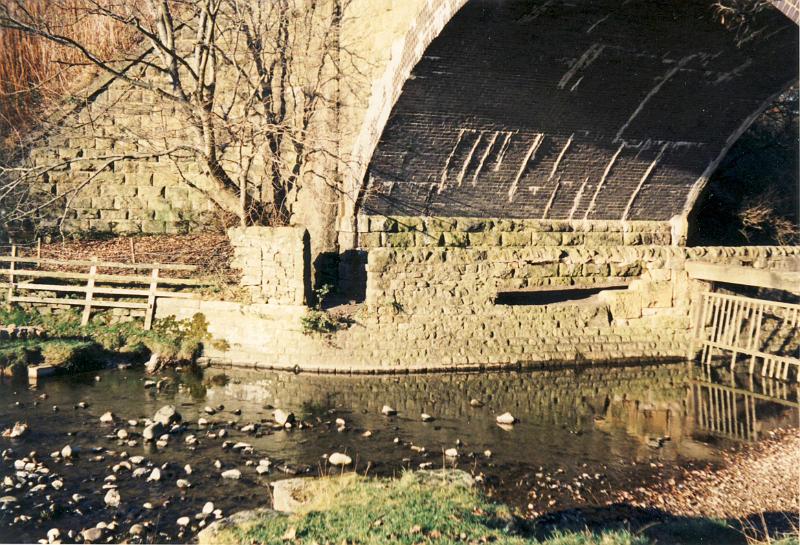 Site of old Iron Bridge Nov 1989.JPG - Site of the old Iron Bridge - taken in Nov 1989